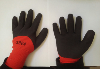 Перчатки защитные черные высоко прорезиненные