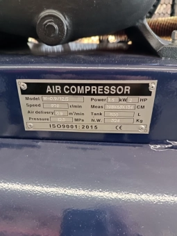 Воздушный компрессор электрический 380V*7.5KW*10HP; 0.9m³/min*12,5MPa (500L); Makute