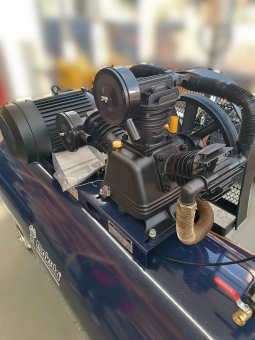 Воздушный компрессор электрический 380V*7.5KW*10HP; 0.9m³/min*12,5MPa (500L); Makute