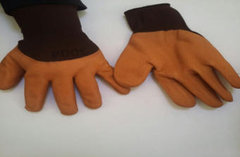 Перчатки защитные коричнево-черные высоко прорезиненные
